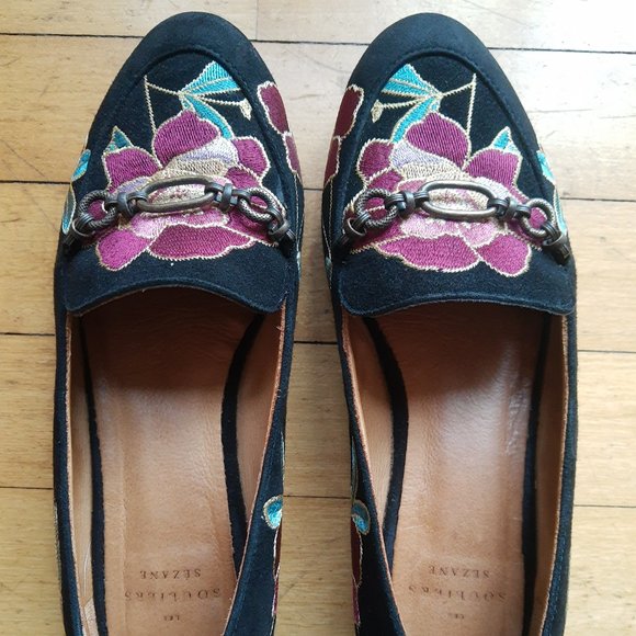 Suede flower flats from Sezane - Picture 1 of 6